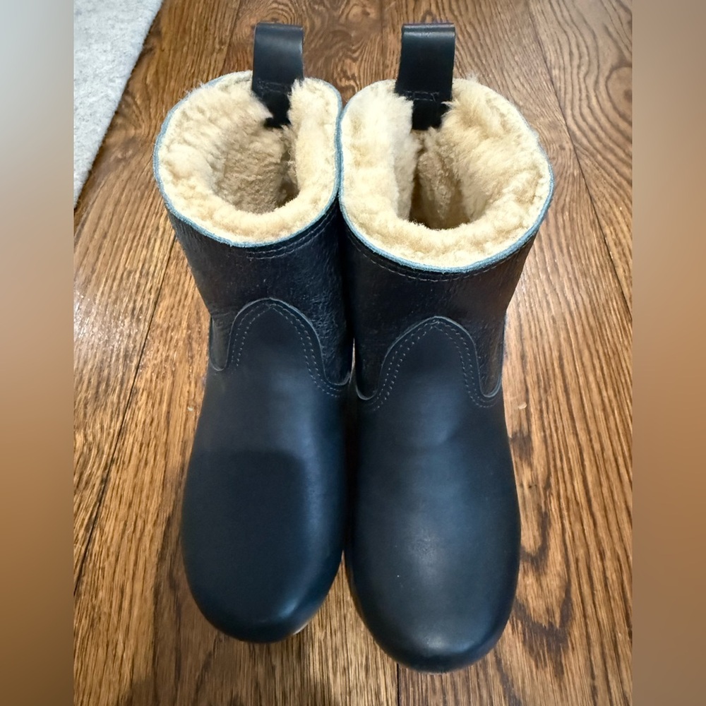 No 6 Store 5” Pull On Shearling Clog Boots